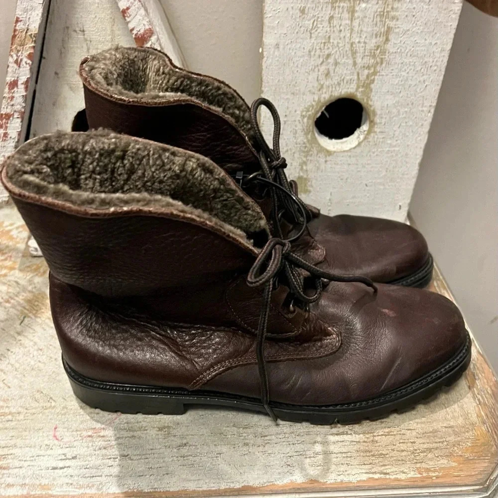 La CANADIENNE Brown Winter Boots